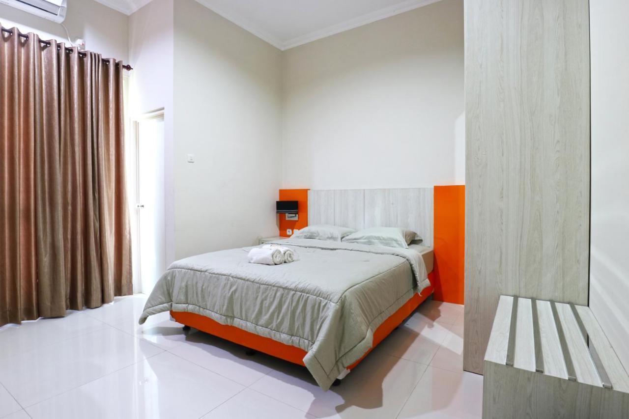 Velozip Kos Exclusive Apartment Surabaya Exterior photo